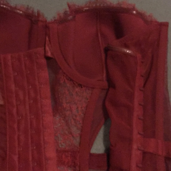 Victoria’s Secret Very Sexy Red Bustier 34C NWT - Picture 5 of 5